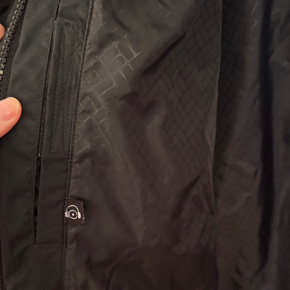 Columbia Interchange Men's Performance Jacket in Black and Gray - Picture 7 of 7